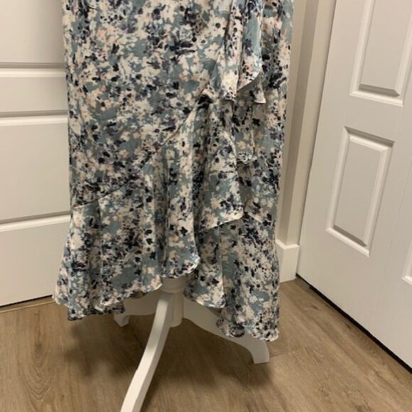 Lovestitch Wrap Dress - Picture 10 of 11